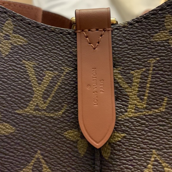 💯% Authentic Louis Vuitton NeoNoe in Monogram Canvas (Caramel) - Picture 8 of 10